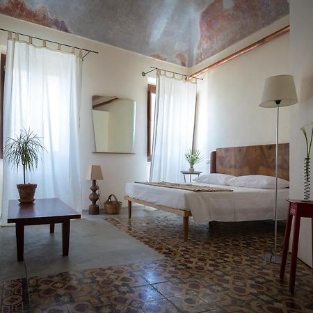 Bed and Breakfast Piazza San Pantaleo Сорсо Экстерьер фото
