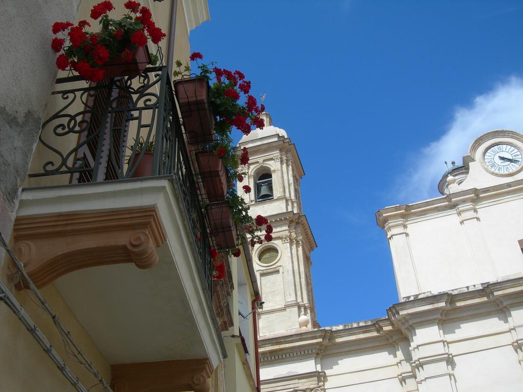 Bed and Breakfast Piazza San Pantaleo Сорсо Экстерьер фото