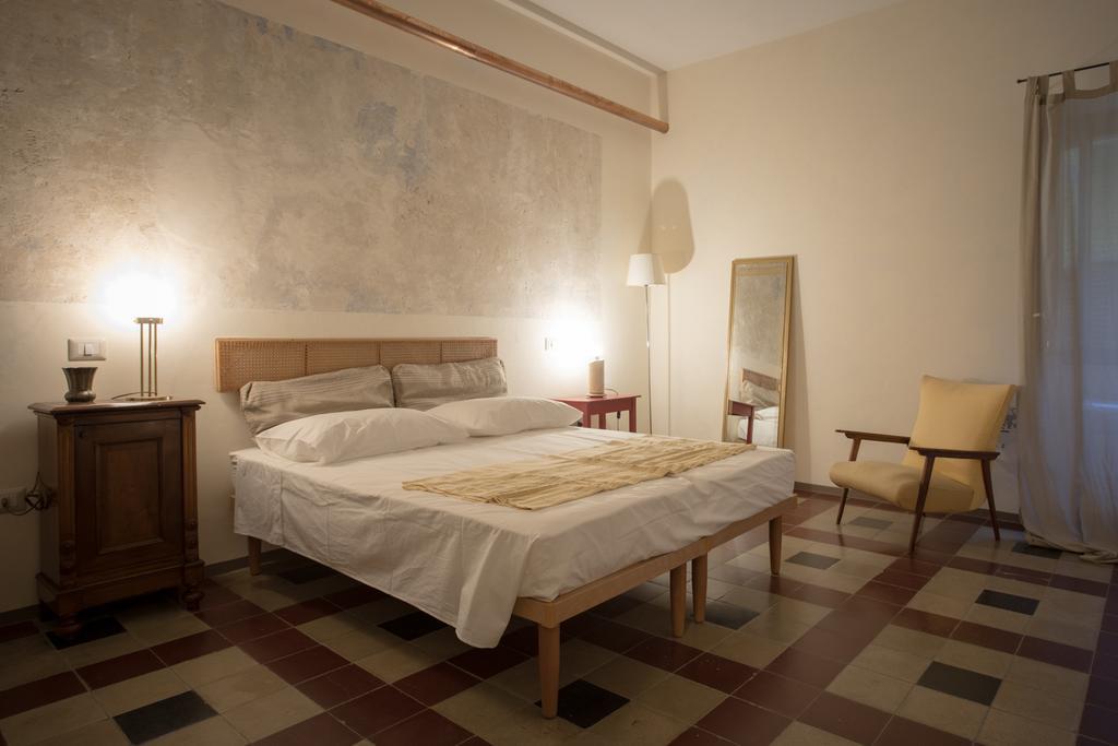 Bed and Breakfast Piazza San Pantaleo Сорсо Экстерьер фото